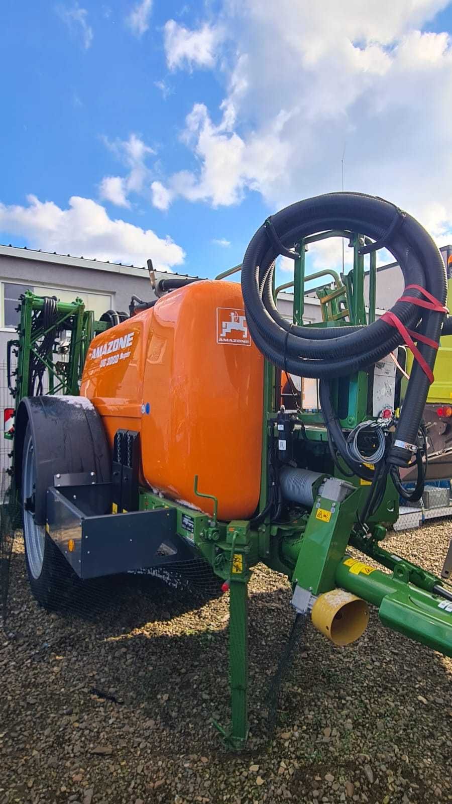 Instalatie de erbicidat tractata Amazone UG 3000 Super