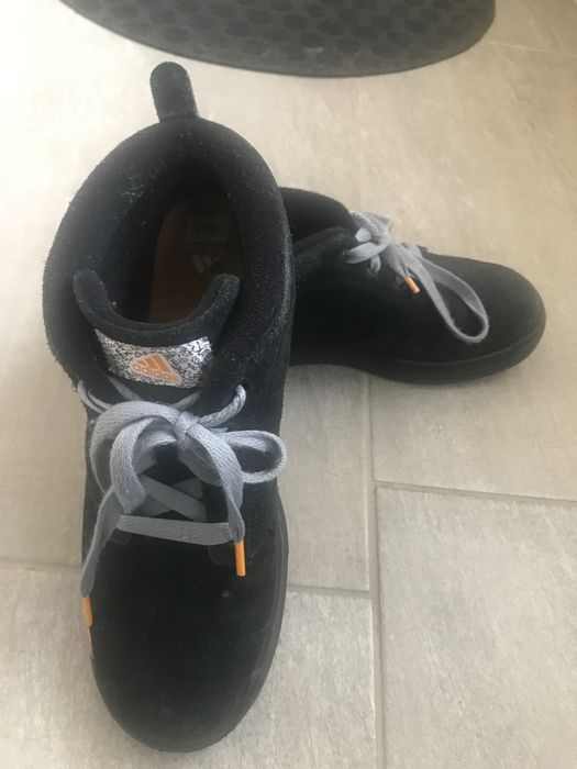 Adidas-оригинални боти за момче