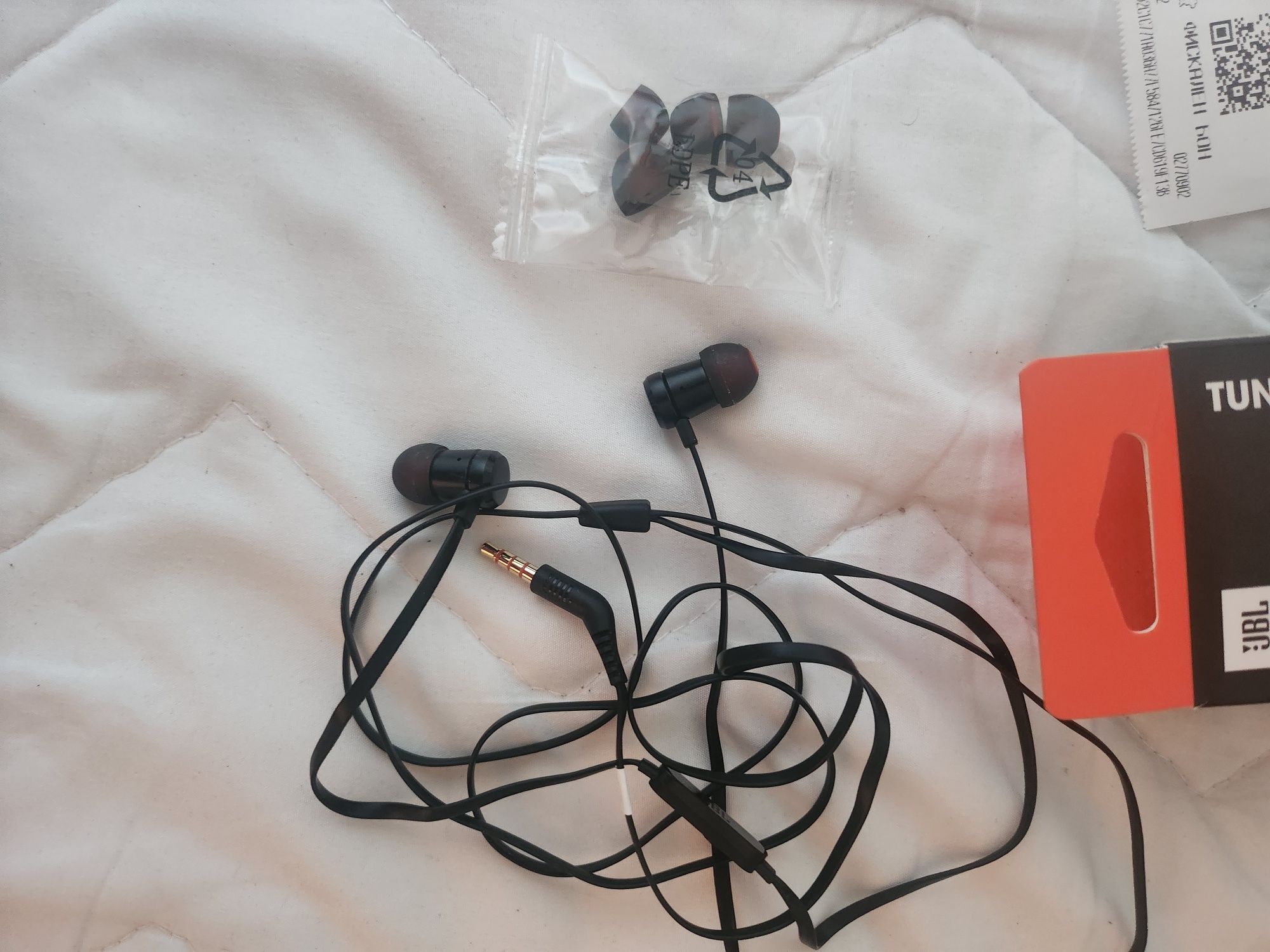 Нови слушалки jbl