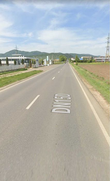 Teren de vânzare – Calea Romanului, vis-a-vis de reprezentanța Skoda