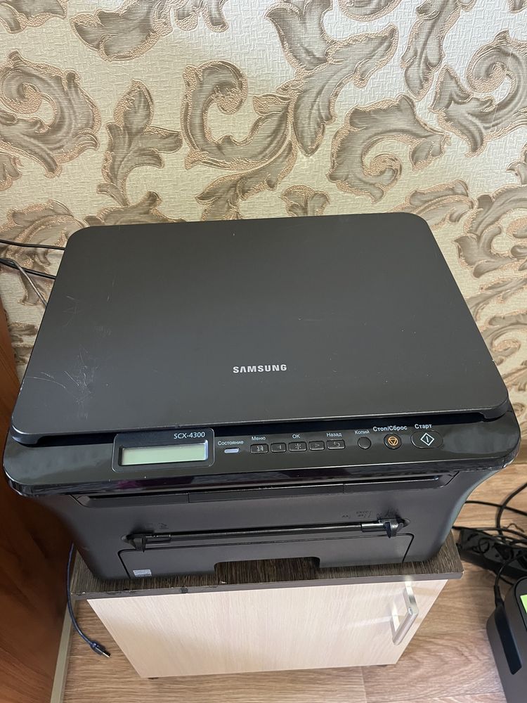 Продам ч/б принтер Samsung SCX-4300