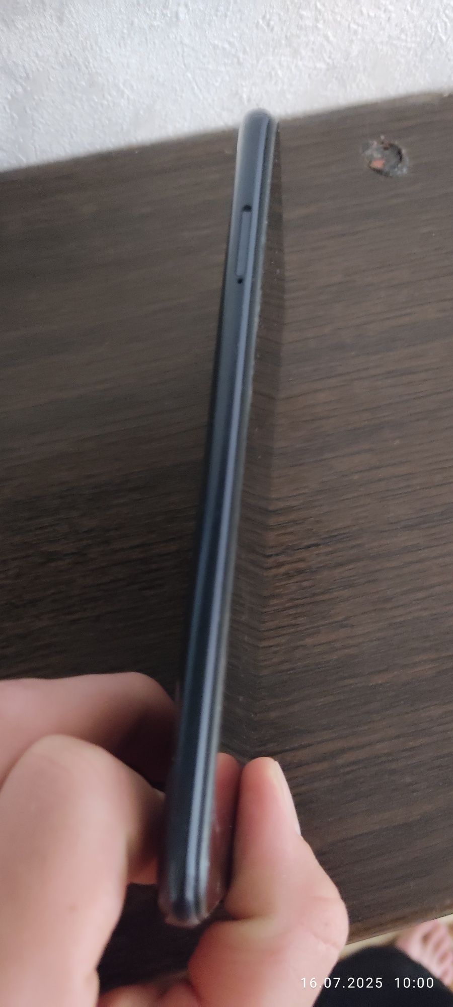 Srochna Redmi 9 telefon sotiladi