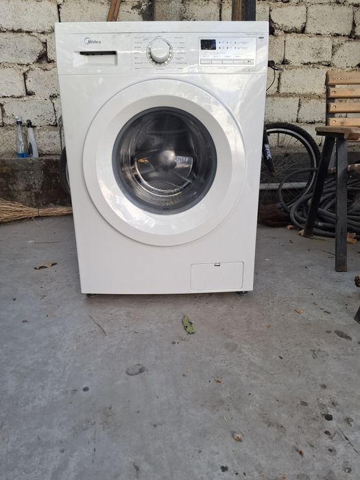 Стиральная машинка Midea 6kg.