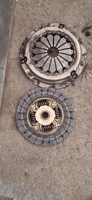 Запчасти Тойота Хайс 2019 год