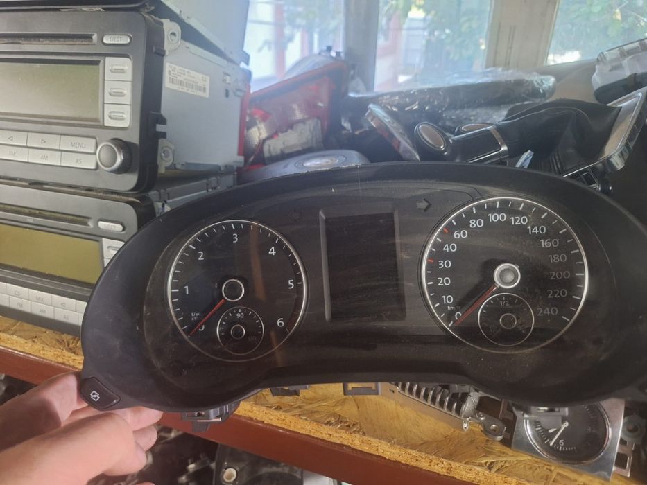 Ceasuri bord Vw Sharan 7n,an 2012,maxidot,cutie dsg