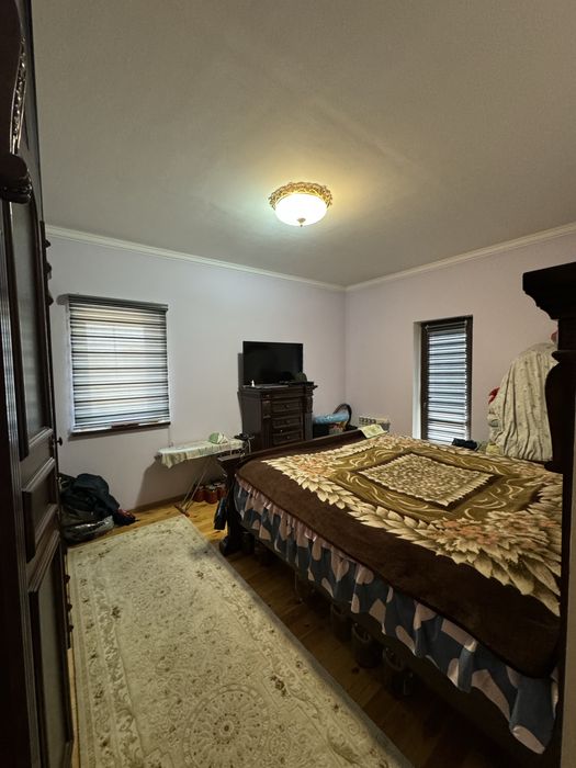 Чилонзор 10 кв 3/8/8 новостройка запчаст бозор