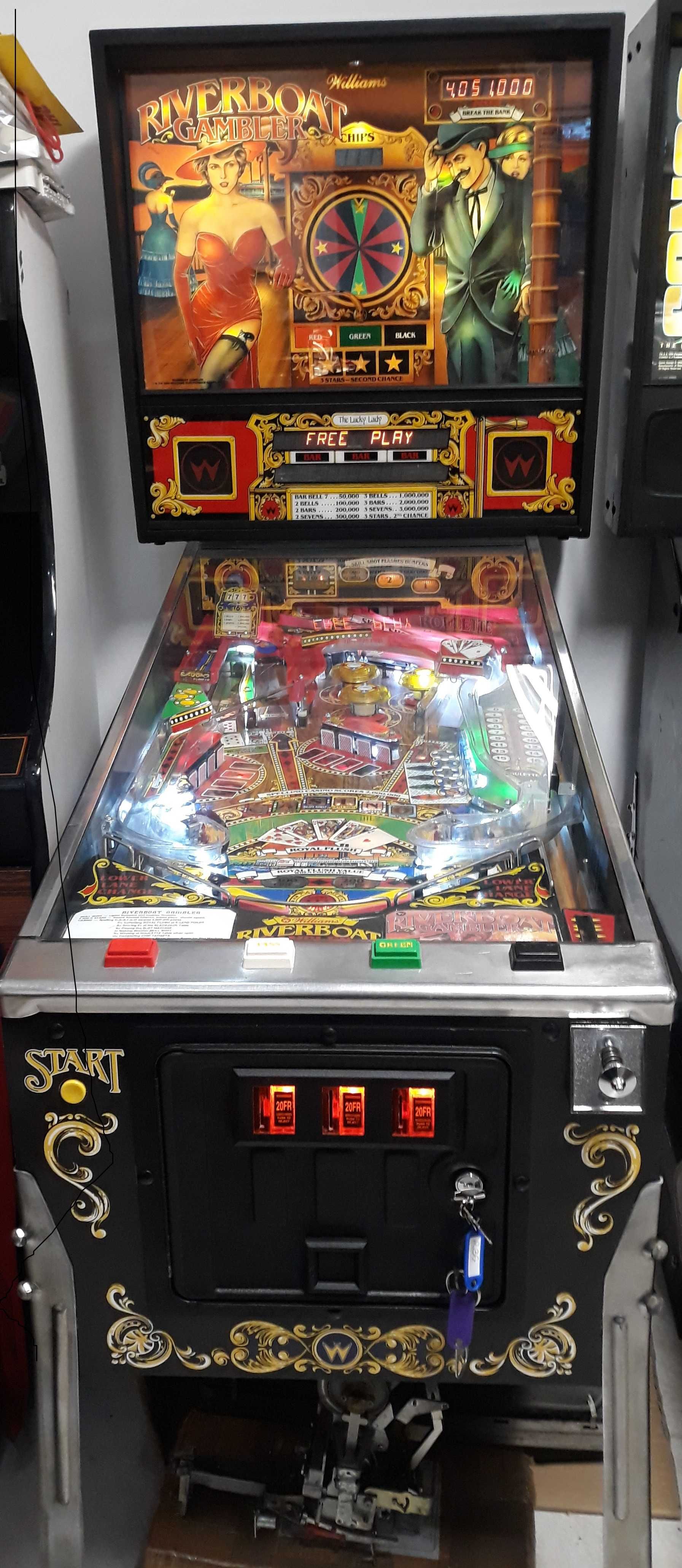 Pinball Flipper Riverboat Gambler