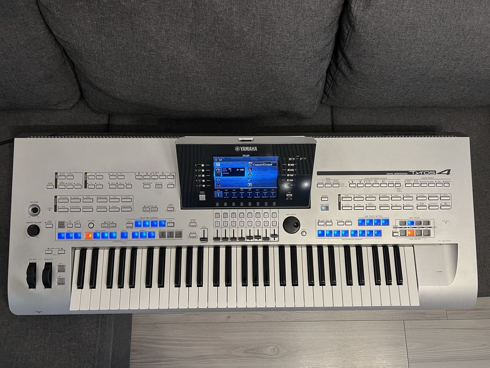 Yamaha Tyros 4 (Schimb cu Korg pa700, Pa1000, Pa4x)