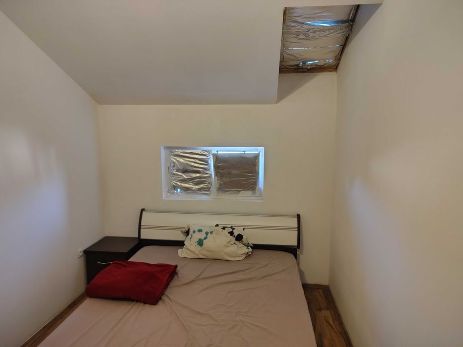 Vând apartament 2 cam la mansardă