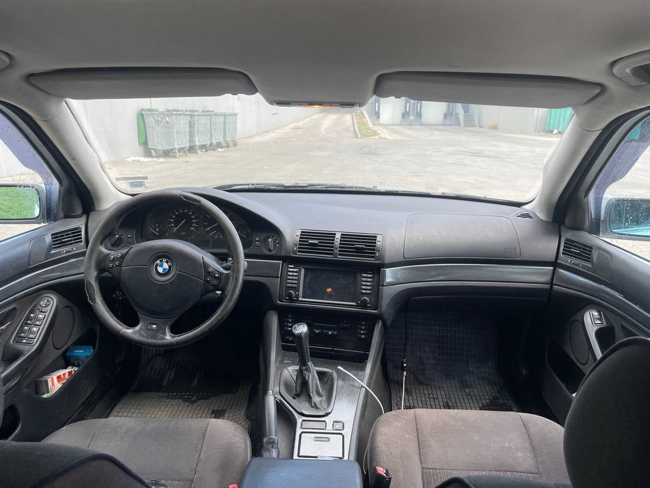 Продавам Bmw e39 520i