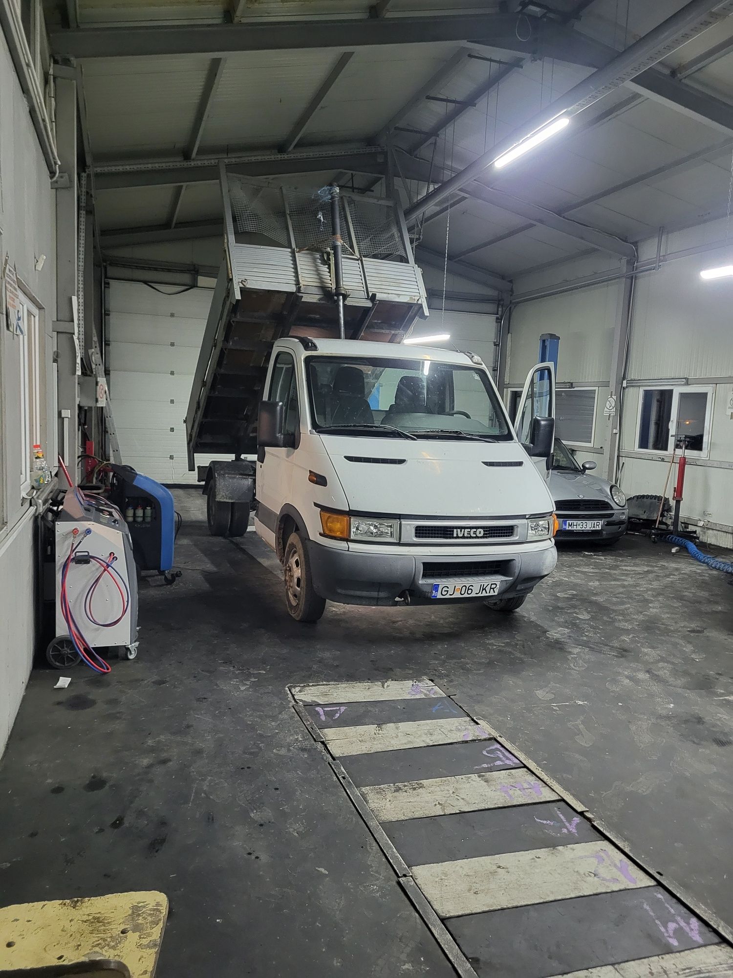 Iveco daly 2.3 basculabil