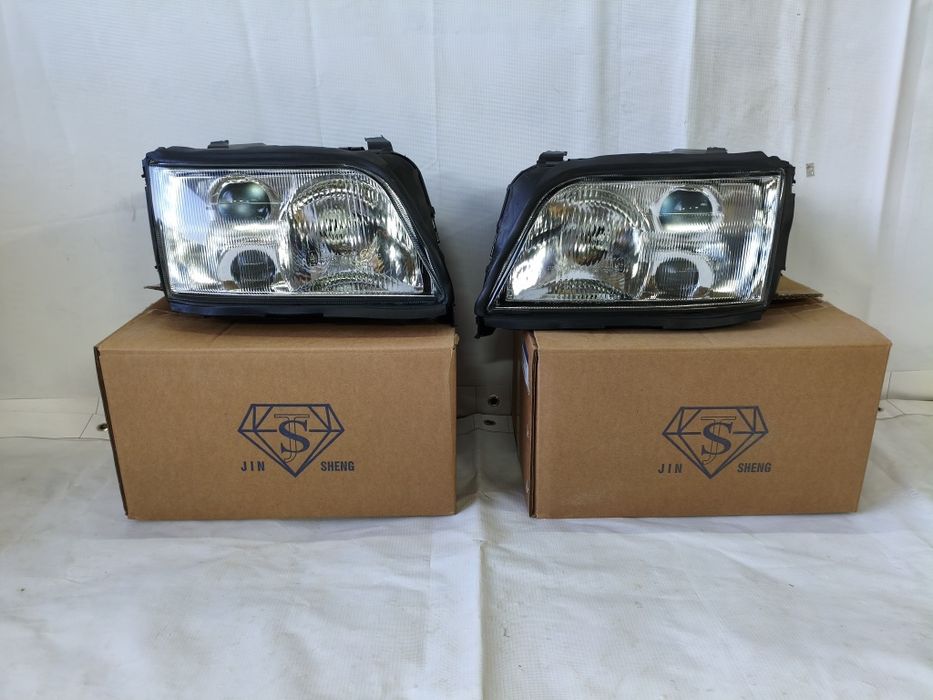 Продаю Фары передние Ауди А6 С4