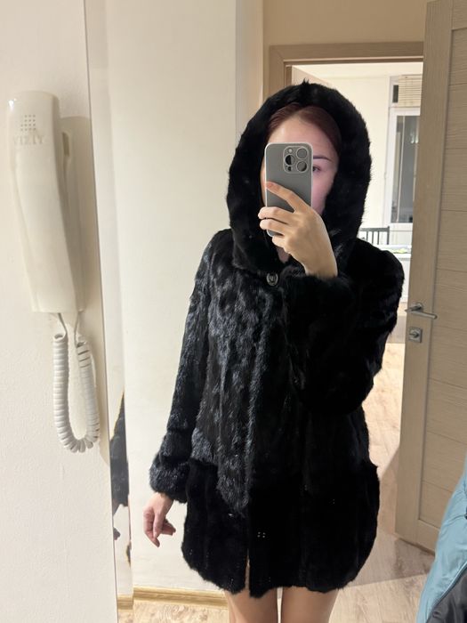 Продам норковую шубу