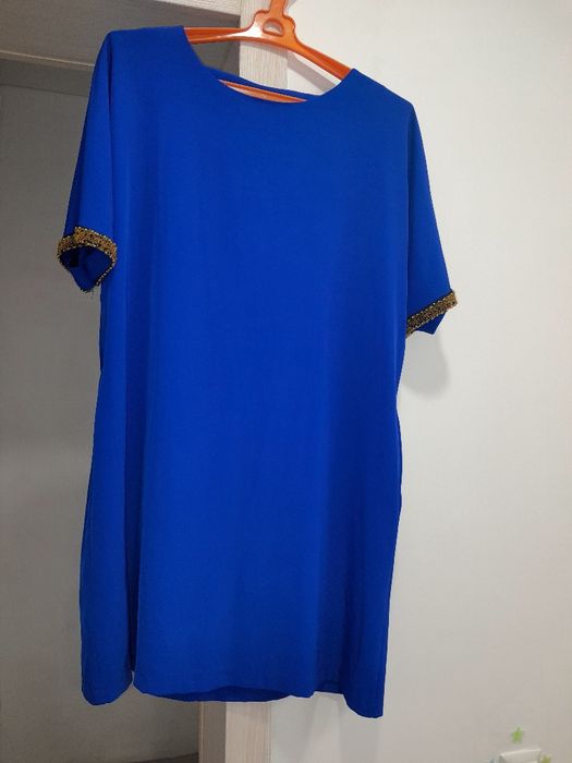 Продам платье размер 52 54