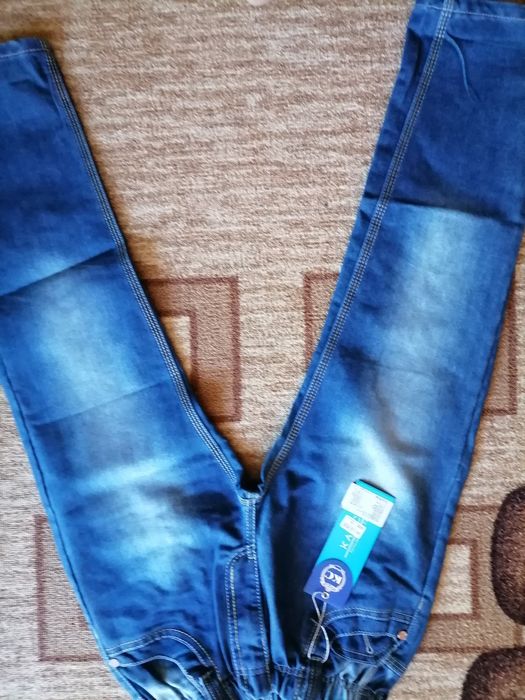 Нови детски дънки