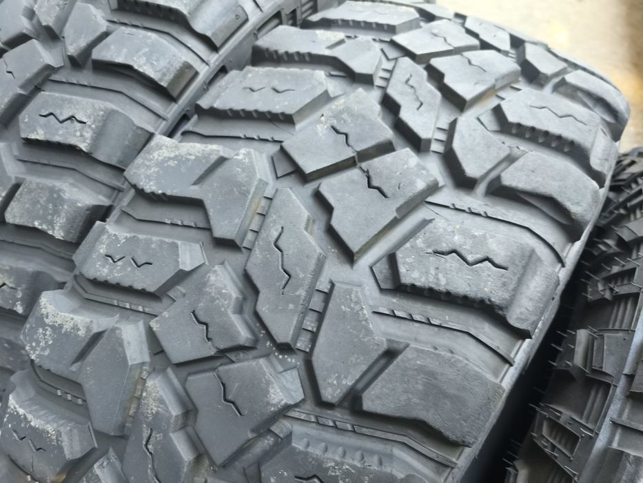 285/70/17" 4бр Cooper discoverer stt pro,dot0423