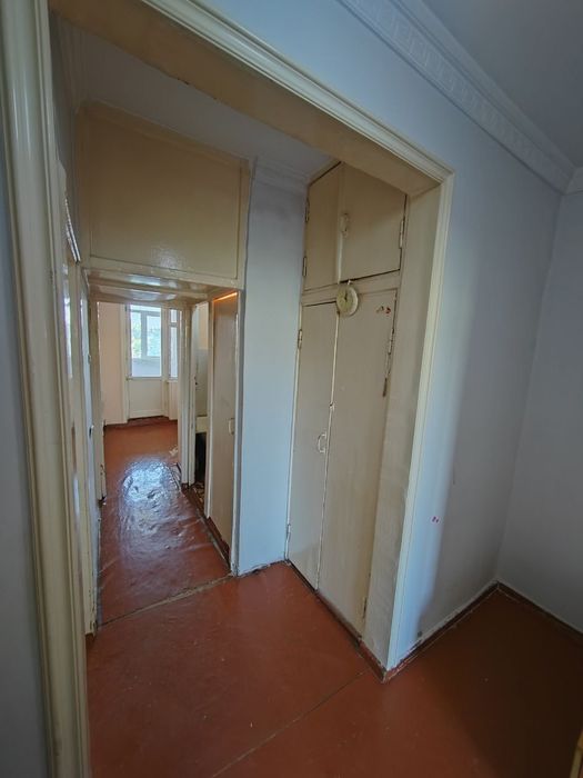 Продажа 
Кора камиш 2/5
2 хона 4 етаж 4 етажл 
56 кв