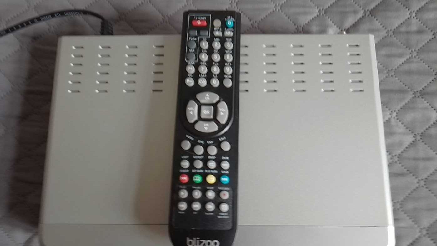 Приемник BLIZOO N8750C