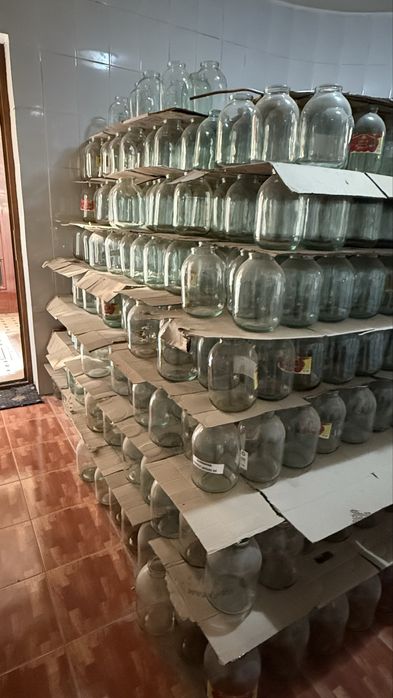 3 litrli bonkalar sotiladi soni 1000 tacha lezviyali va lezviyasiz