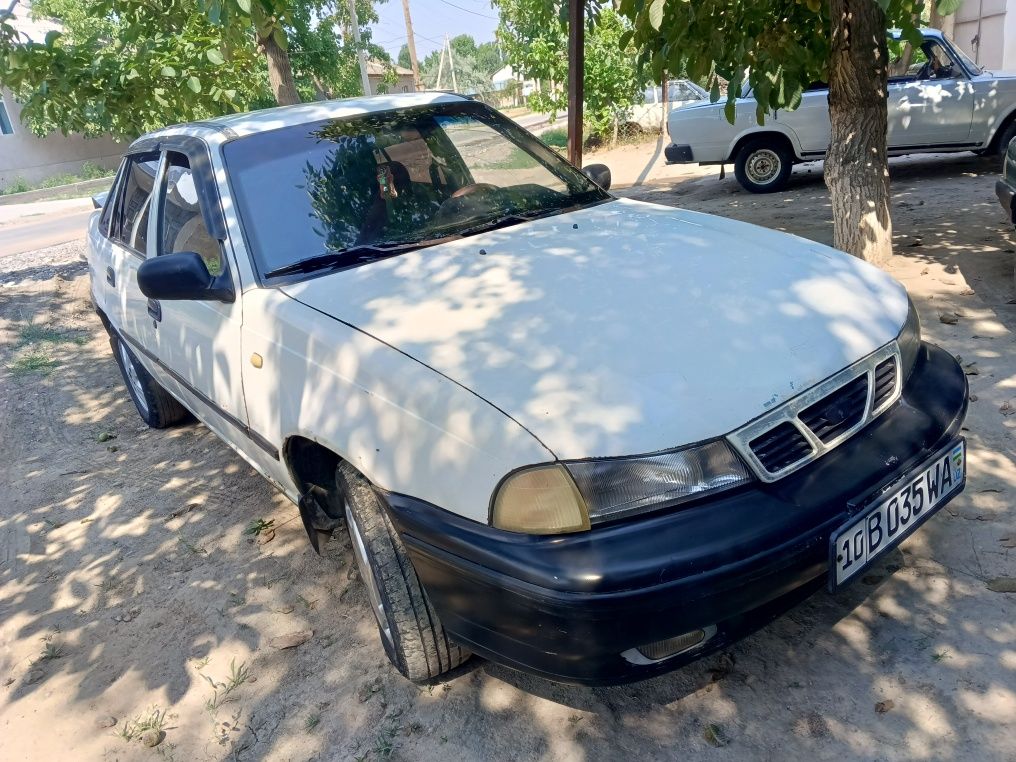 Daewoo "Cielo" Кореяда чиққан нексия, олинг ва миниб кетинг