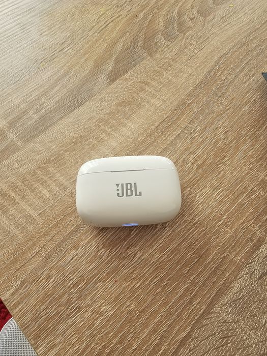 Casti In Ear JBL LIVE 300, True Wireless, Bluetooth, Autonomie 20 ore,