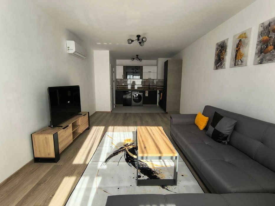 Двустаен обзаведен луксозно/ агенцията разполага с ключ за имота