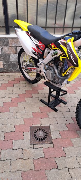 Suzuki rmz 250cc  full cross