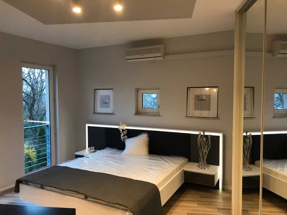 Дава се под наем Двустаен апартамент в София, Център - 56 кв.м за 397.8 € - Снимка #1