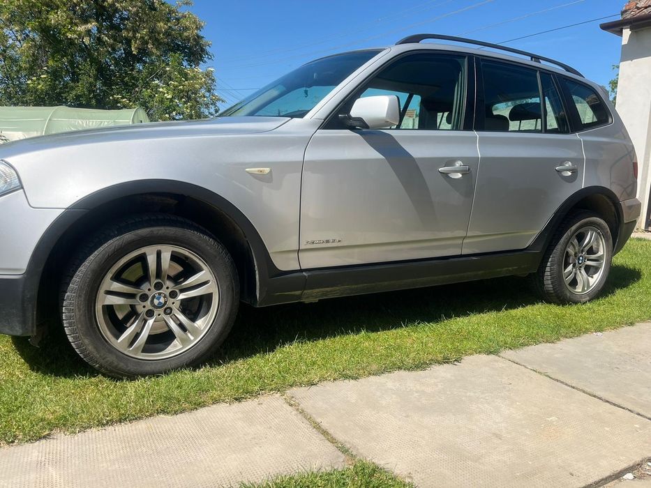 Vând BMW X3 an 2009