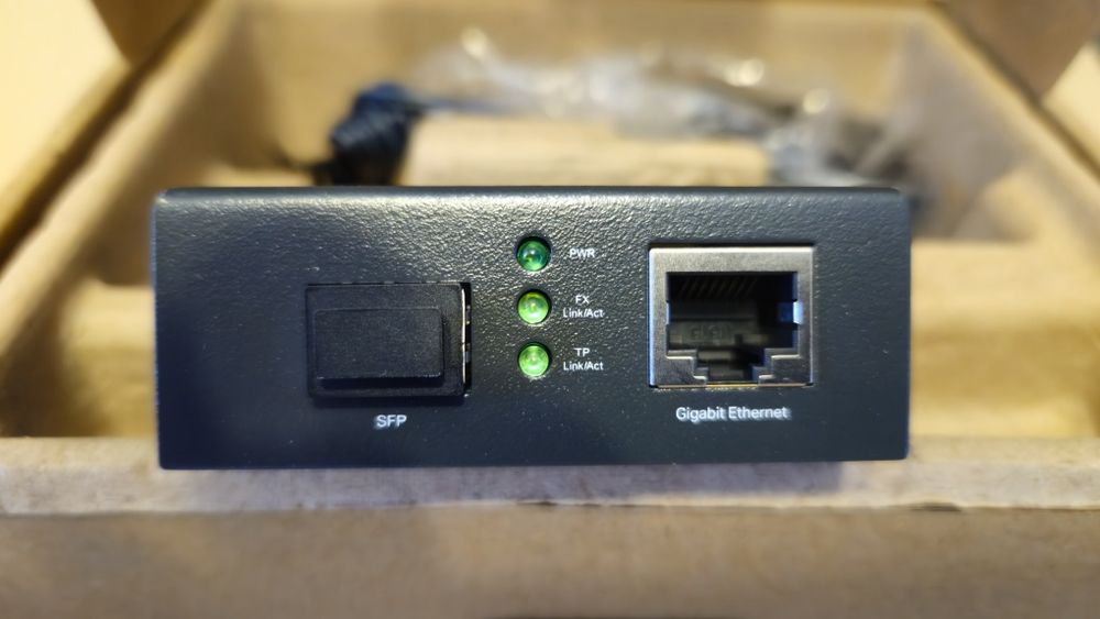 Media convertor Gigabit SM/MM, TP-Link, MC220L