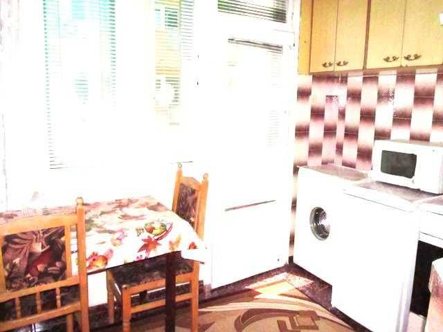 2-стаен апартамен, под наем, кв. Боровец, гр. Търговище
