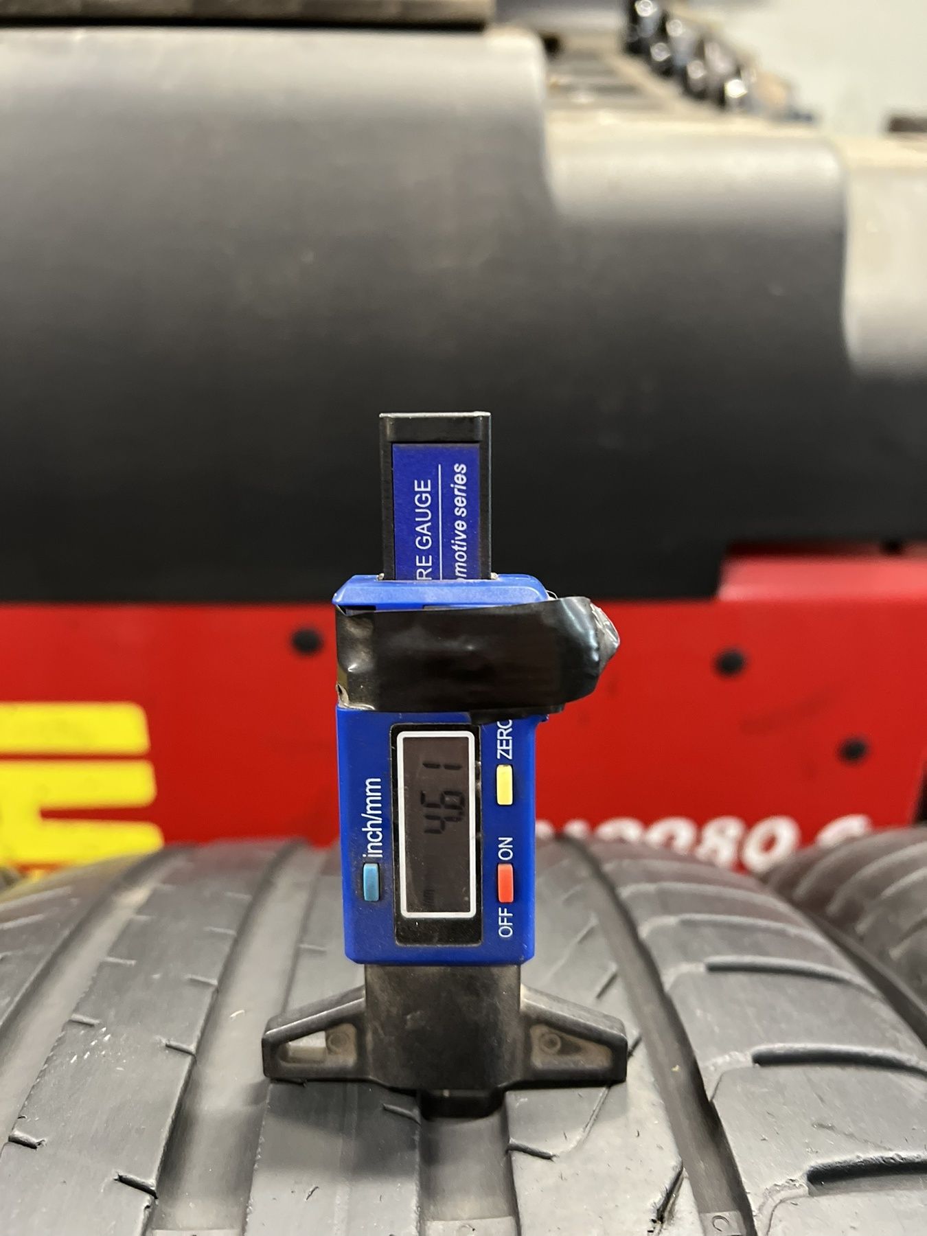Летни гуми спорт пакет 255/45 R18 и  225/45 R18 Pirelli