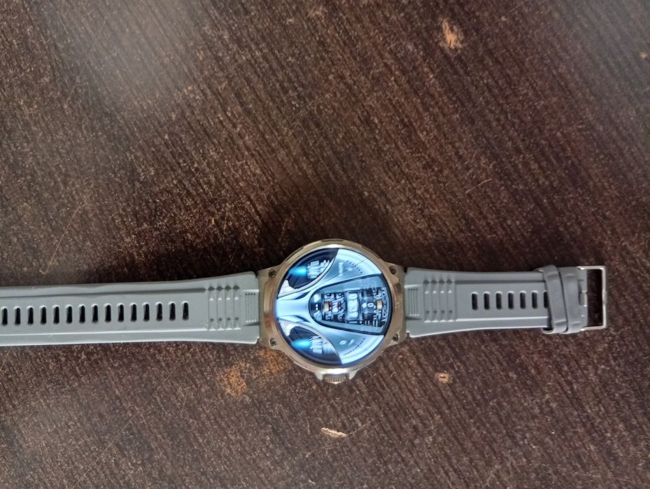 Smartwatch nou nu prea a fost folosit