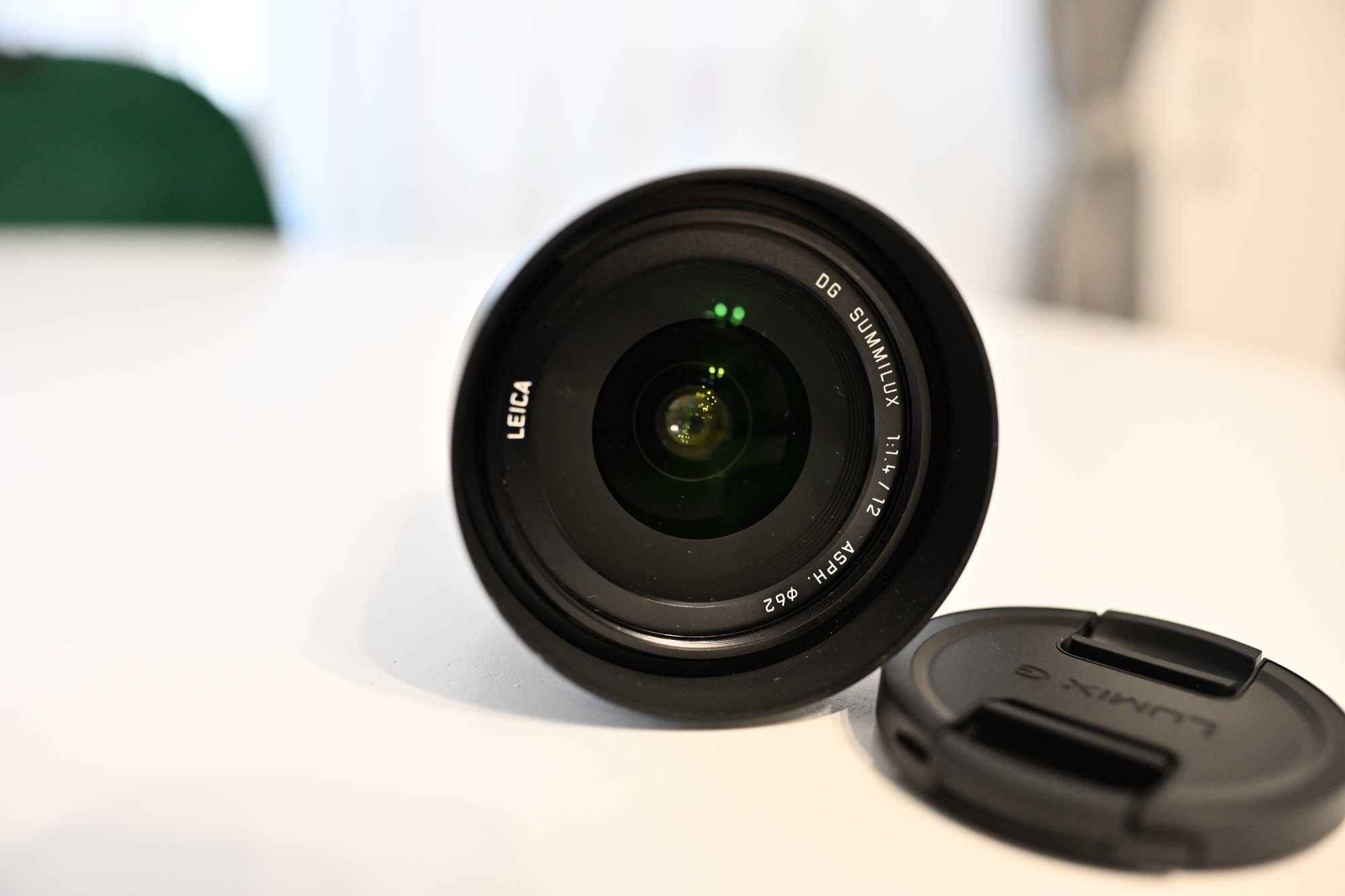 Vand Panasonic GH5+ Obiectiv Leica 12mm F1.4 + Baterii 2500 LEI