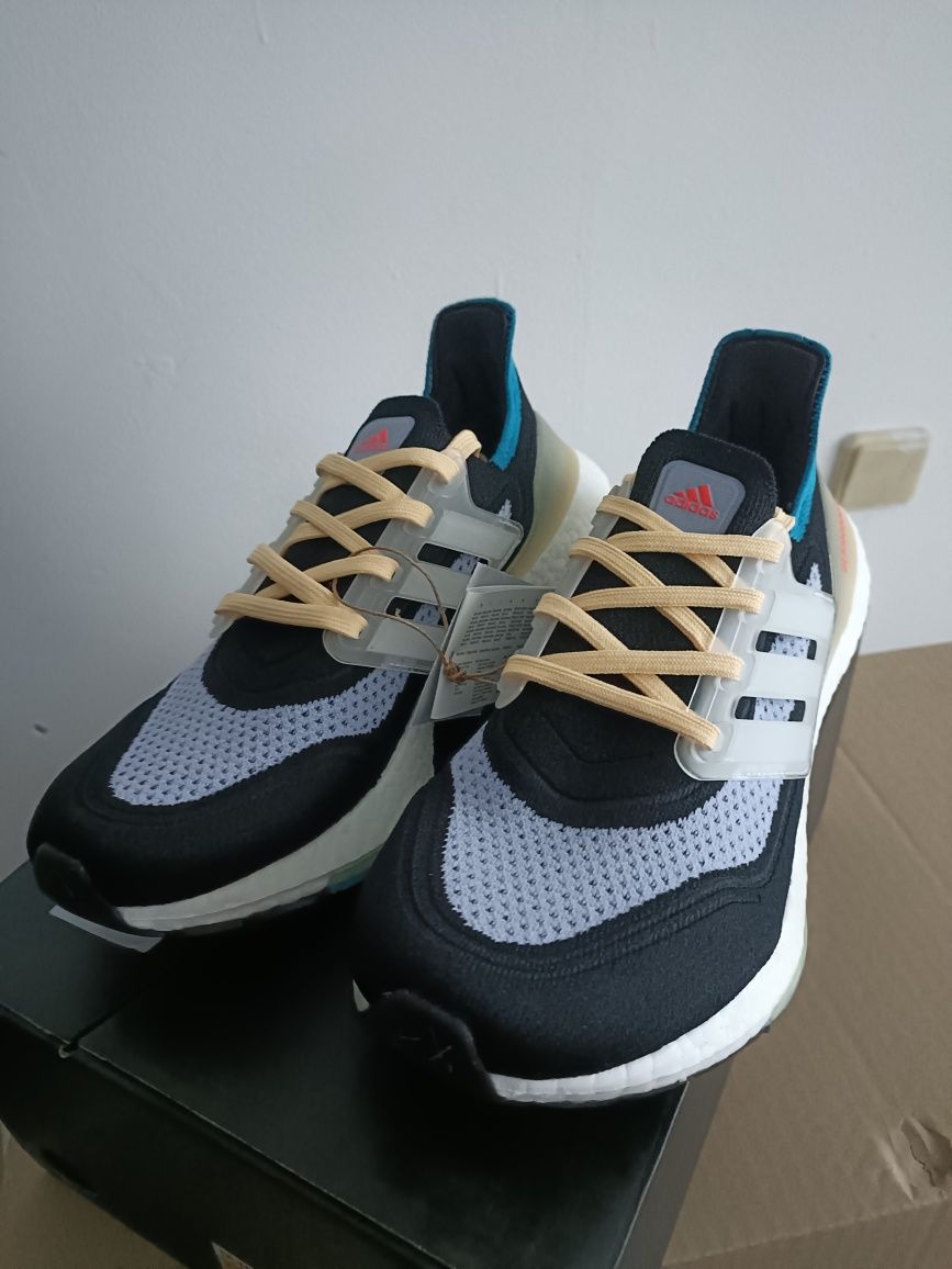 Adidas UltraBoost номер 39 1/3