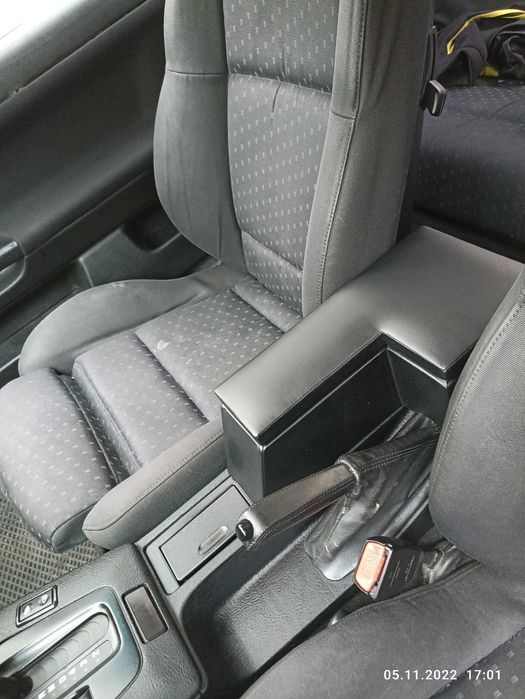 Подлокотники на БМВ Е36