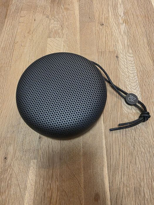 Колонка Bang & Olufsen Beoplay A1