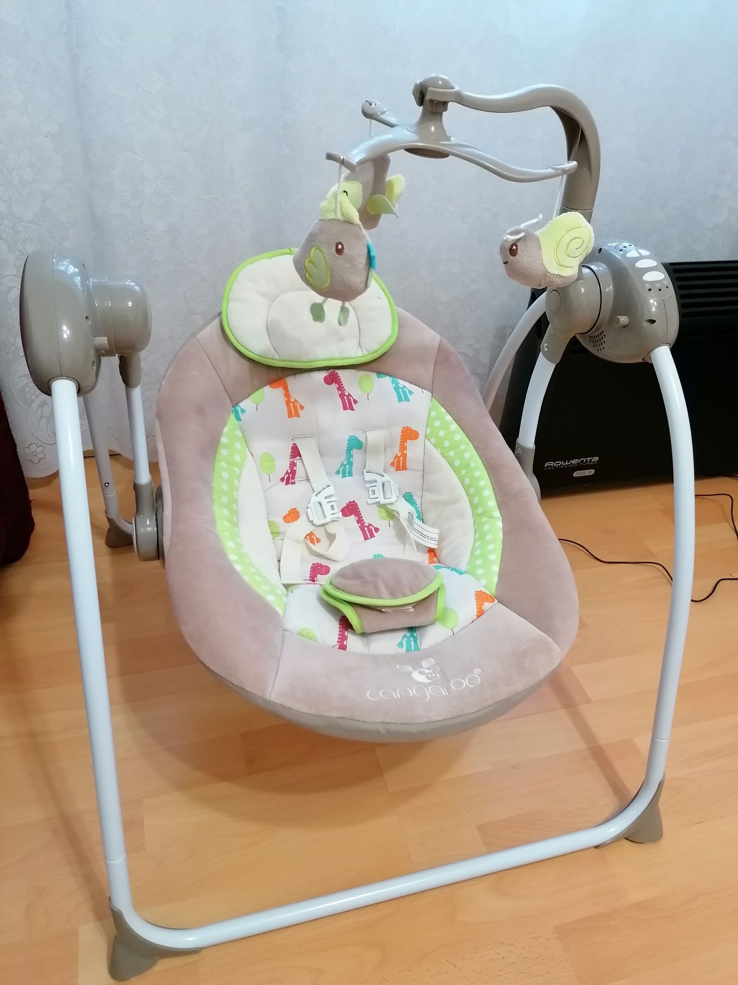 Leagan electric pliabil pentru bebelusi Cangaroo