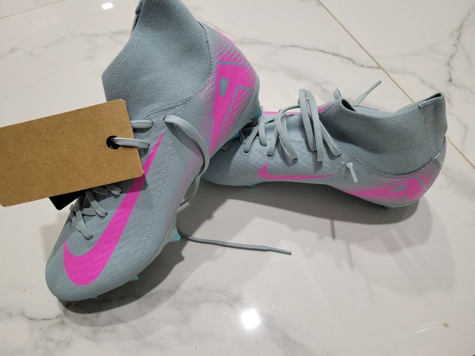Crampoane Nike gri