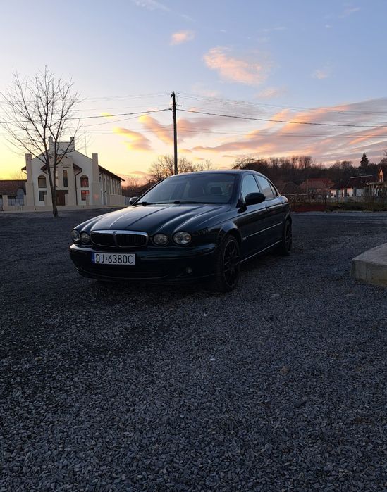 Vând Jaguar x type!