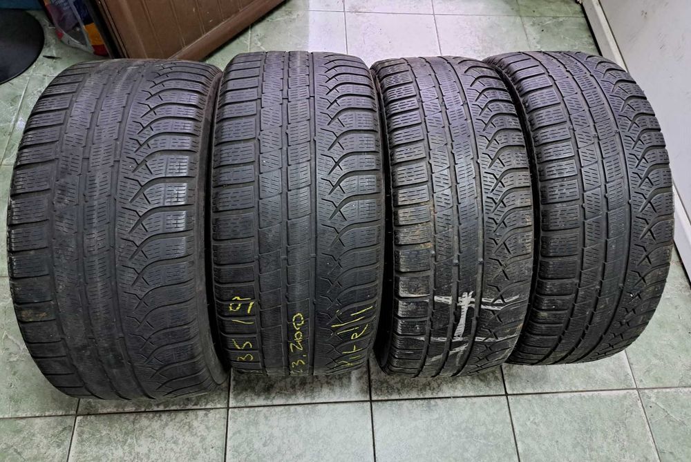 Set anvelope 275/35 R19 cu 245/40 R19 Pirelli