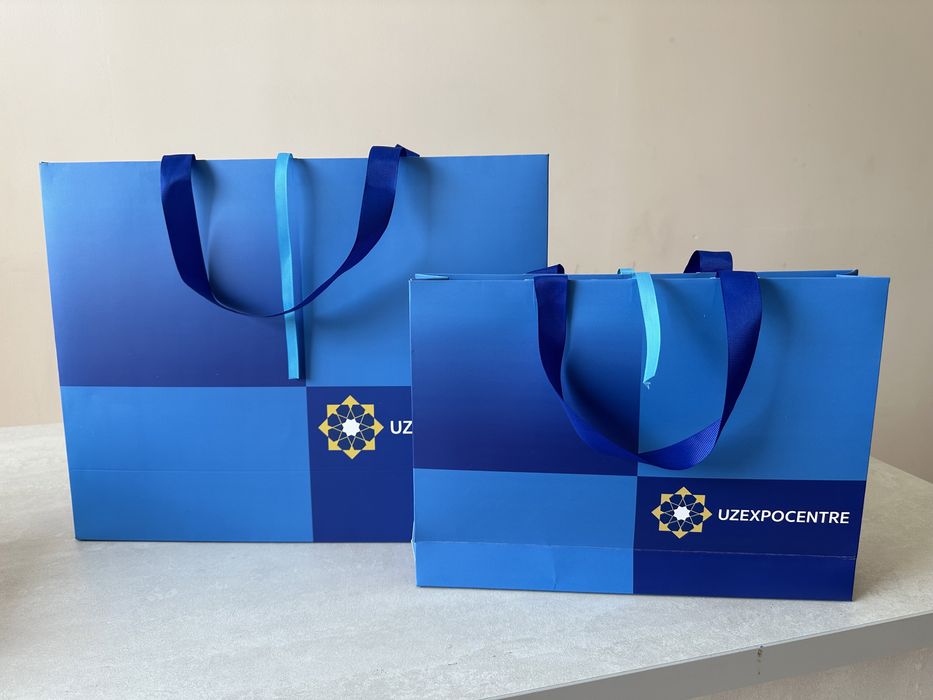 Этикетка самоклеящаяся картонная коробки бумажные пакеты