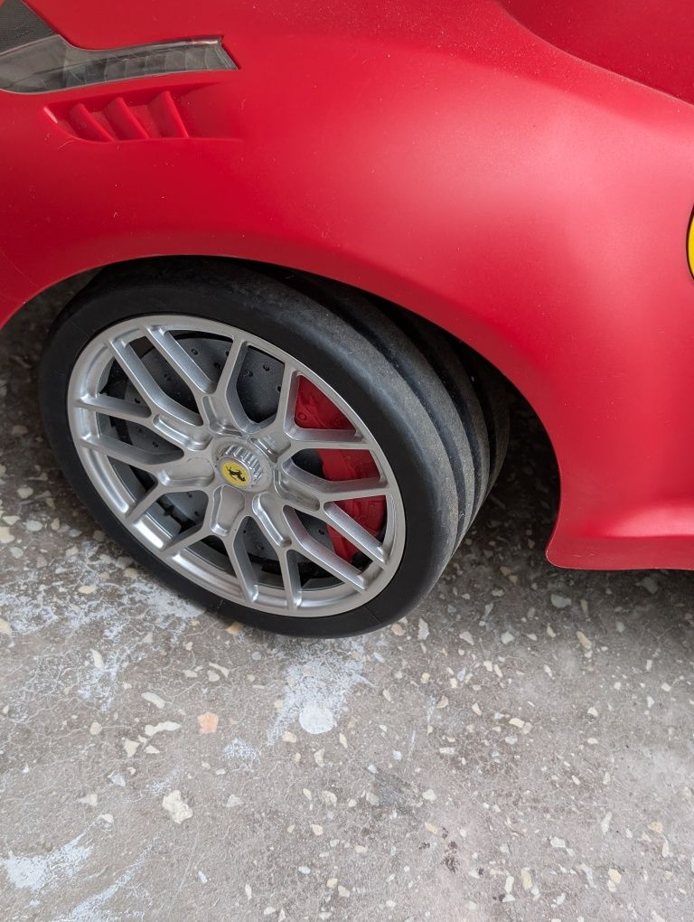 Masinuta fara pedale pentru copii 1-3 ani Ferrari