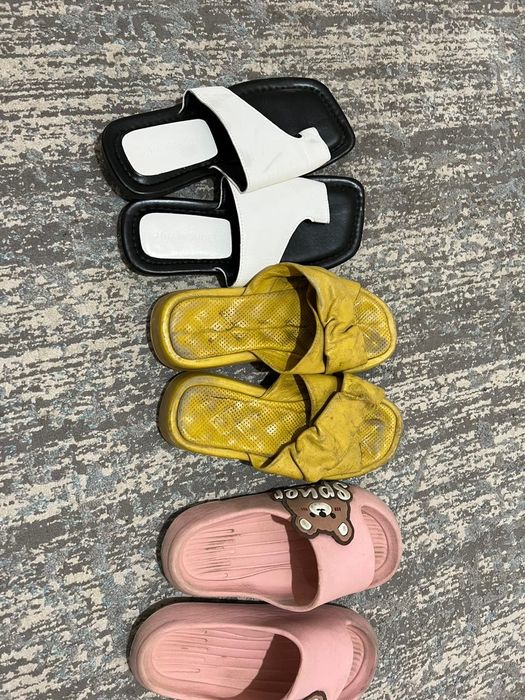 Дёшево продам шлепанцы