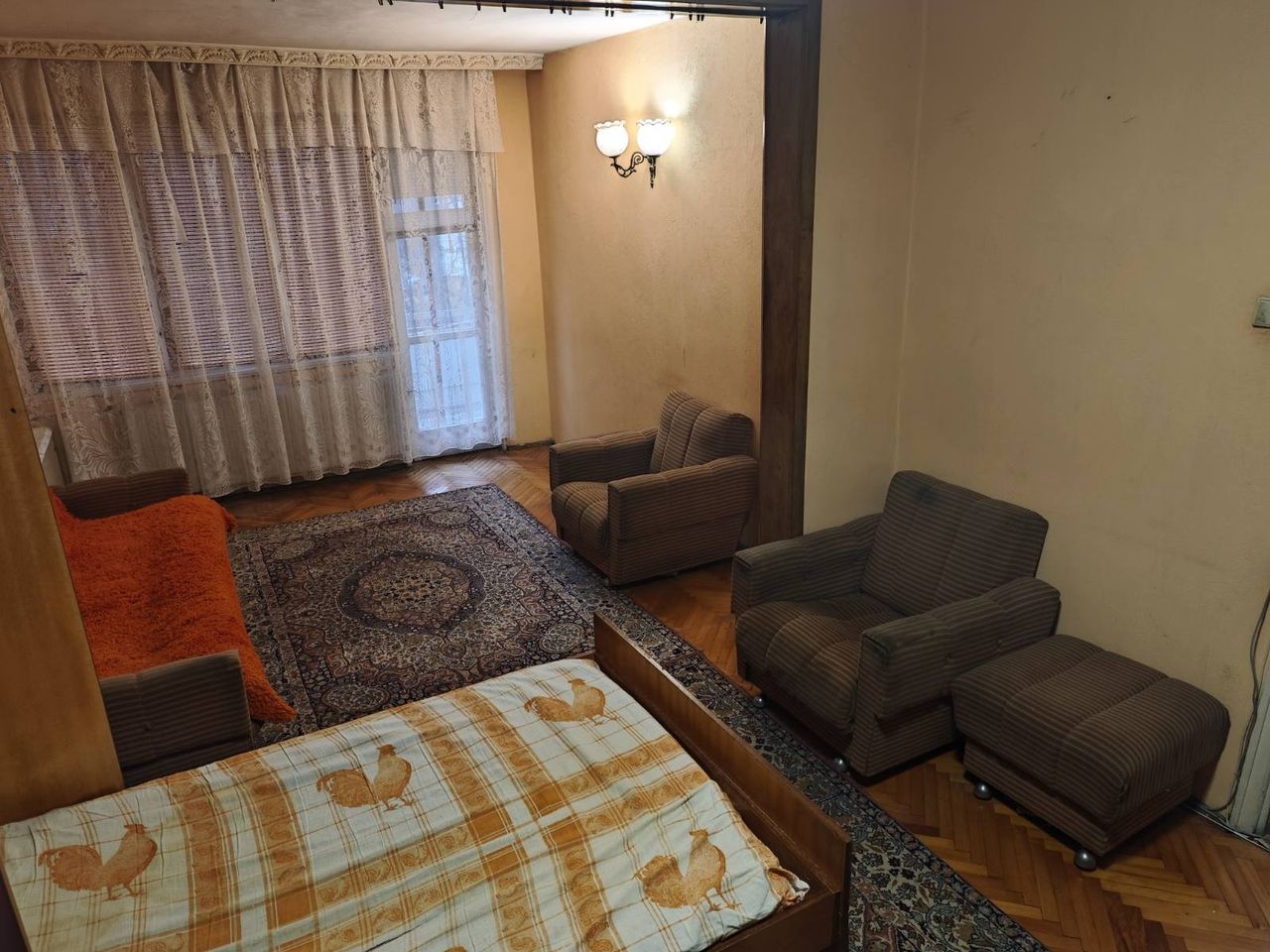 Продава се Двустаен апартамент в Враца, Център - 70 кв.м за 1261 €/кв.м - Снимка #10