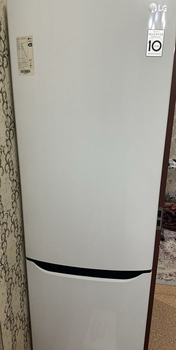Продам холодильник LG