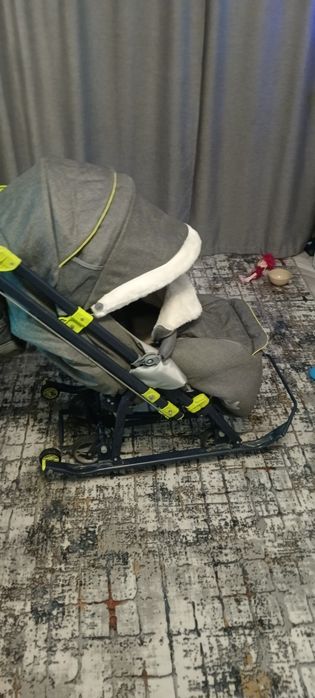 Санки-коляска Nika