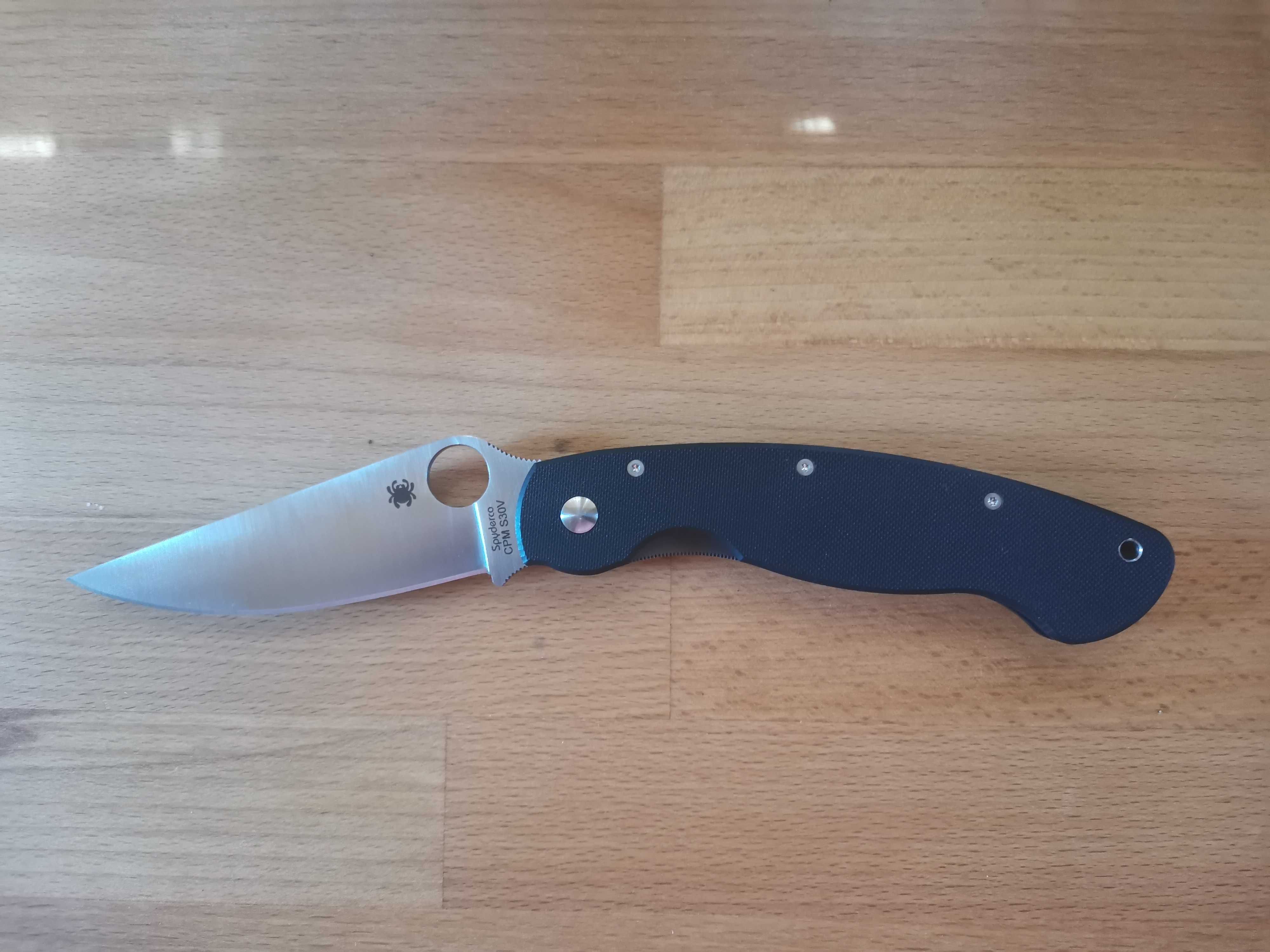 Briceag Spyderco Military