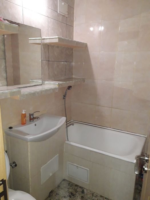 Închiriez garsonieră  in regim hotelier