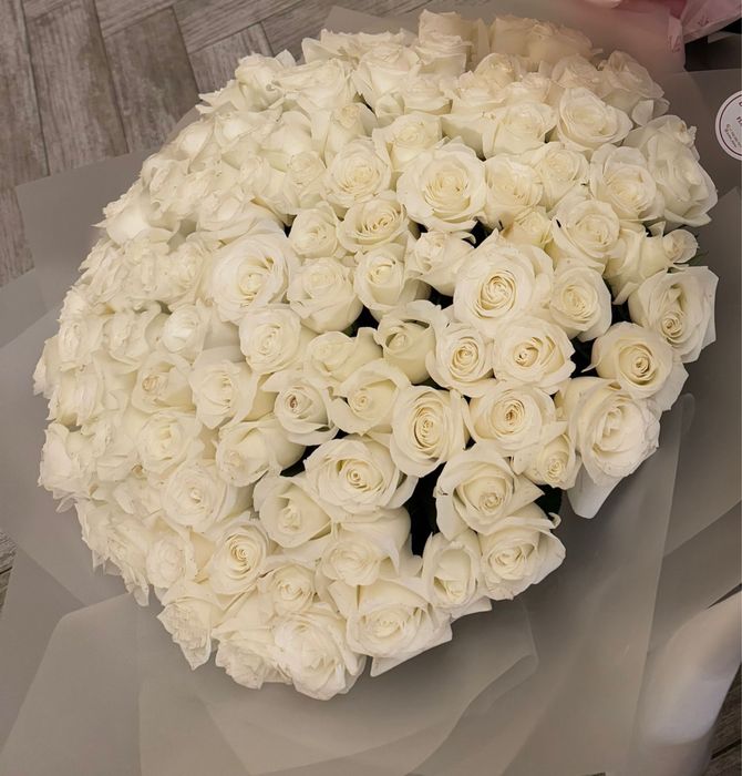 101 роза букет свежий, белый, красиво упаковано